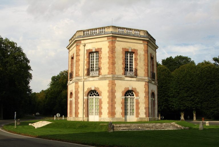 Abondant (28410)
